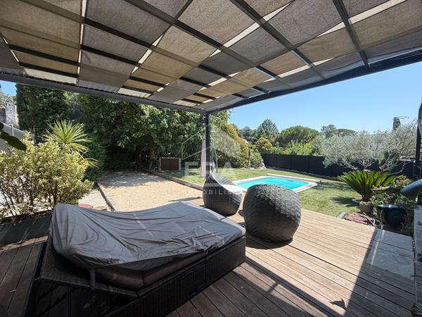 Haut de villa 4 pièces avec piscine et entrée indépendante - Les Caillades