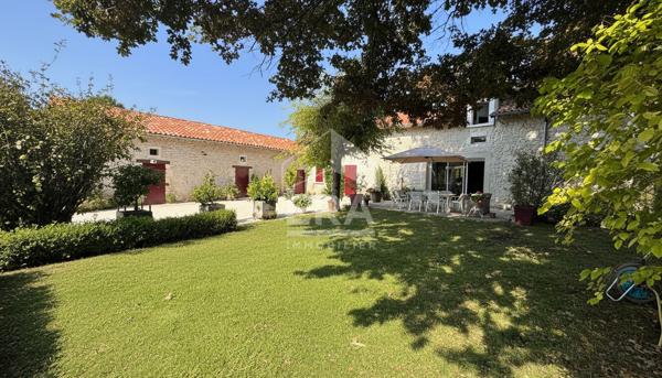 A VENDRE MAISON ANCIENNE DE TYPE 4 AVECDEPENDANCES ET 14.507M² DE TERRAIN