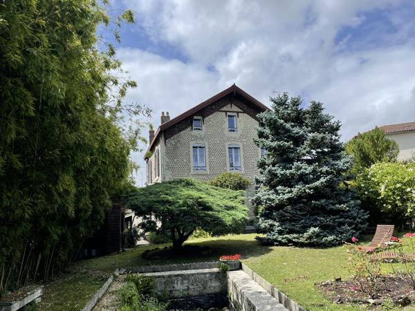 Maison atout charme st jean d'Angély Saint-Jean-d'Angély (17400)
