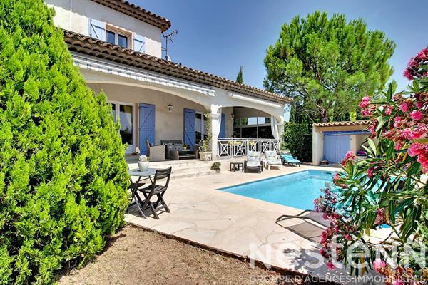 A VENDRE FLAYOSC Maison 3 chambres PISCINE GARAGE sur terrain de 1200 m² clos