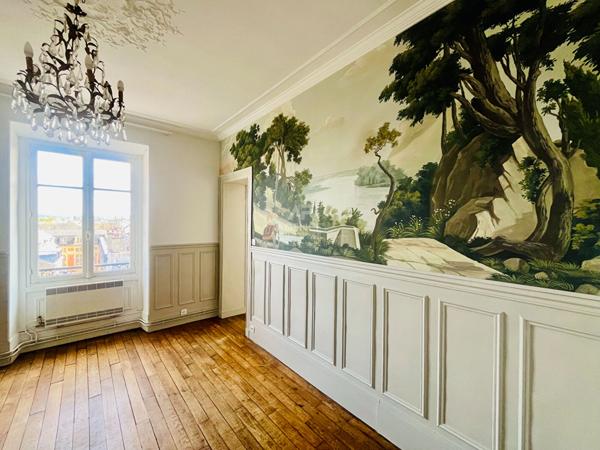 «Versailles Quartier Notre-Dame » Bel appartement familial de 105,77 m², 4 chambres, Charme de l'ancien § Loyer 2 500 €/mois charges comprises **  - Référence  28341
