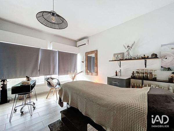 Boutique/Local commercial à vendre 78 m² SAINTE-CLOTILDE