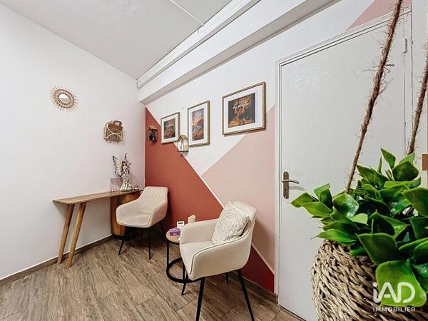 Boutique/Local commercial à vendre 78 m² SAINTE-CLOTILDE