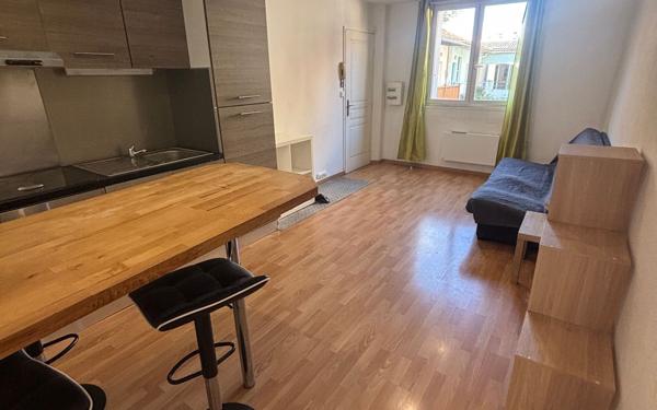 Appartement à vendre    2 pièces • 33 m2 Pau