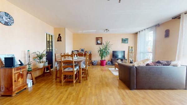 Appartement T4 avec balcon à Joué-lès-Tours