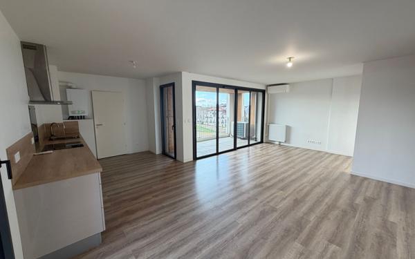 Appartement à vendre    3 pièces • 80,30 m2 Mont-de-Marsan