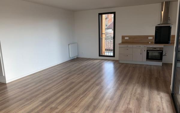 Appartement à vendre    3 pièces • 80,30 m2 Mont-de-Marsan