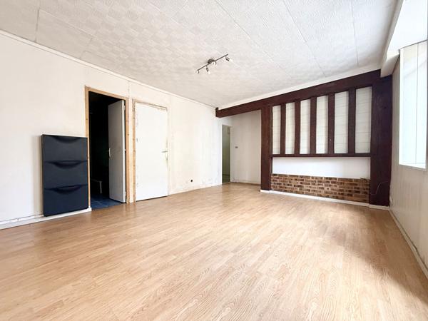 Appartement à rénover - Issou - 3 pièces - 50 m2, Issou 78440