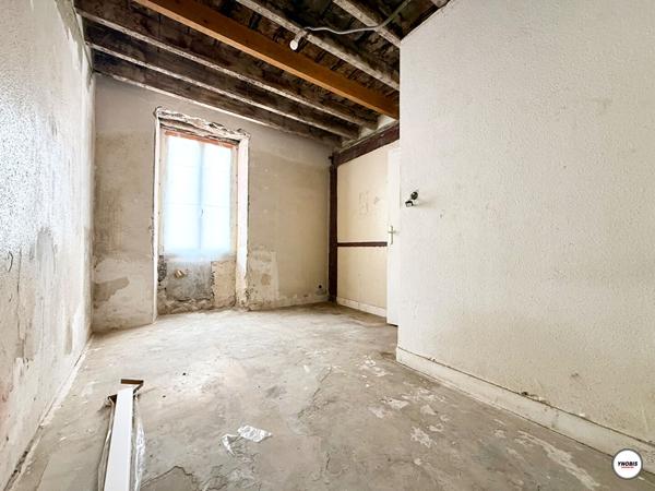 Appartement à rénover - Issou - 3 pièces - 50 m2, Issou 78440