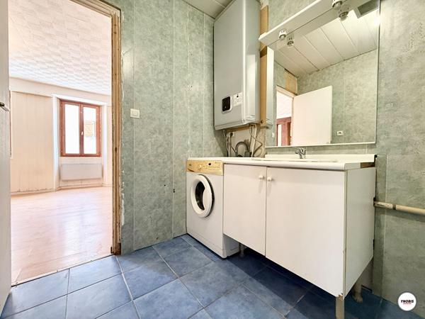 Appartement à rénover - Issou - 3 pièces - 50 m2, Issou 78440