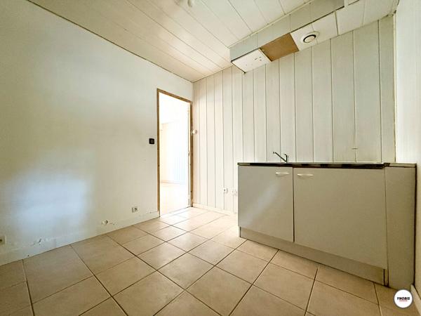 Appartement à rénover - Issou - 3 pièces - 50 m2, Issou 78440