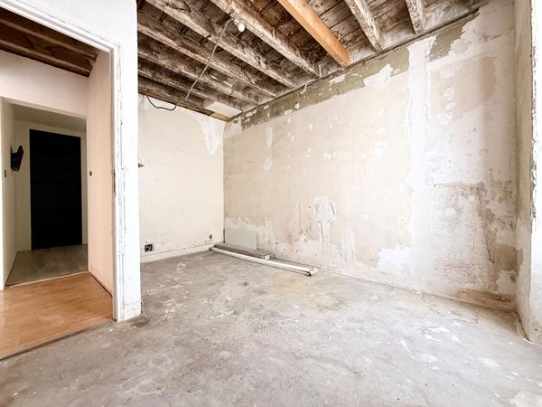 Appartement à rénover - Issou - 3 pièces - 50 m2, Issou 78440