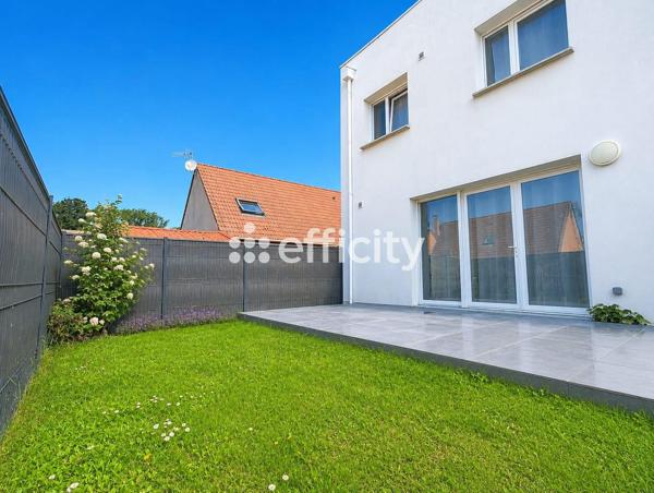 Maison
         5 pièces
        - 95 m² 229 000 € *