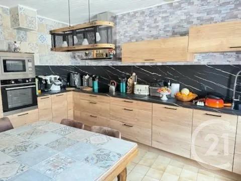 Maison à vendre  5 pièces - 147 m 2   CHAMPAGNAC LE VIEUX  - 43