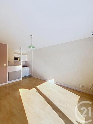 Appartement F1 à vendre  1 pièce - 23 m 2   CLERMONT FERRAND  - 63