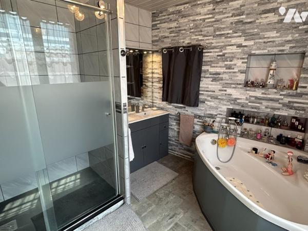 Maison T8 de 248 m² sur 1 460  m²