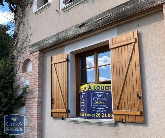 Appartement à louer 2 pièces 44m² Beaumont-de-Lomagne (82500)