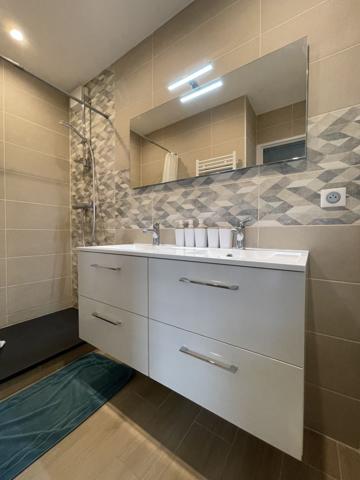 Chambre 4 - COLOCATION OULLINS , Oullins Chambre 4 - COLOCATION OULLINS , Oullins