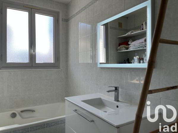 Maison traditionnelle 6 pièces de 128 m² à Malemort (19360)