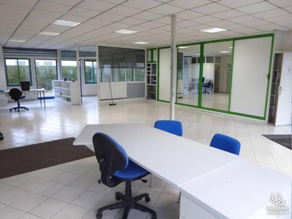 L'AIGLE - ZI - Local industriel - 887 m² - en très bon état - ATELIERS et BUREAUX - sur 4 113 m²
