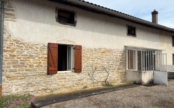 Maison à vendre    5 pièces •  Polliat