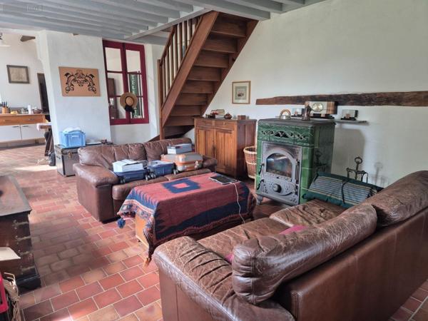 Maison à vendre à Saints en Puisaye dans l'Yonne (89520), ref : Ref 092