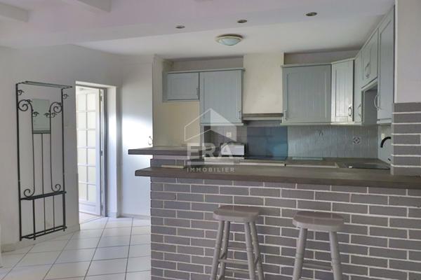 A vendre JOLIE MAISON INDIVIDUELLE LUMINEUSE  SUD TERRASSE MARSEILLE 10ÈME MIREILLE LAUZE CALME BON ÉTAT