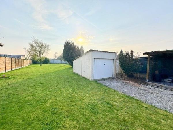Maison semi-individuelle avec grand jardin et garage et fort potentiel – Bruay-sur-l’Escaut