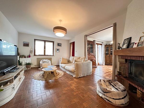 Maison - 7 pièces - 200 m²