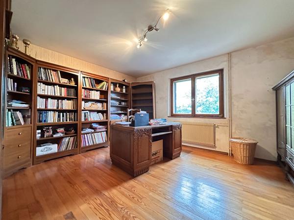 Maison - 7 pièces - 200 m²