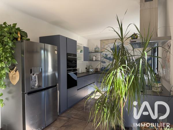 Maison à vendre 5 pièces 140 m² Villeneuve-lès-Avignon