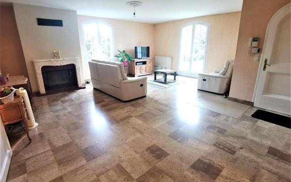 Maison à vendre    6 pièces •  Amilly