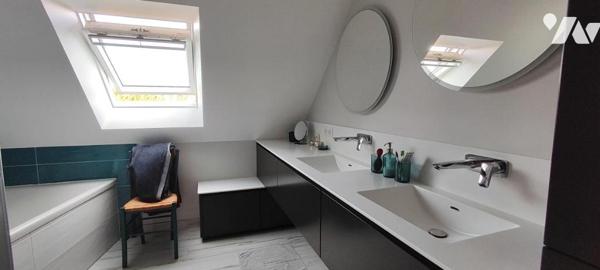 Maison d'habitation à SAINT-BARTHELEMY-D'ANJOU