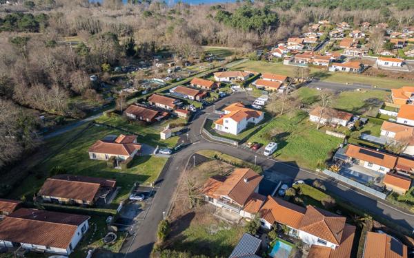 Maison à vendre    5 pièces •  Biscarrosse