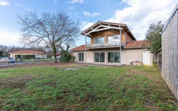 Maison à vendre    5 pièces •  Biscarrosse