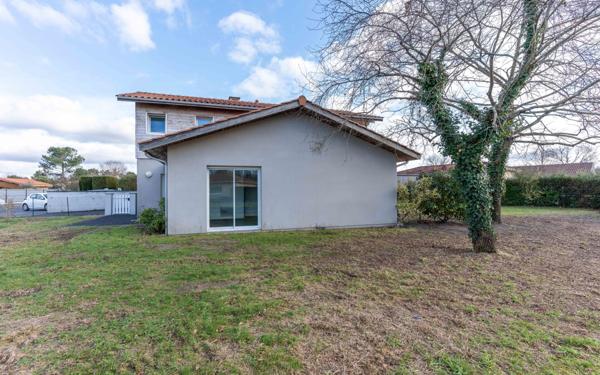 Maison à vendre    5 pièces •  Biscarrosse
