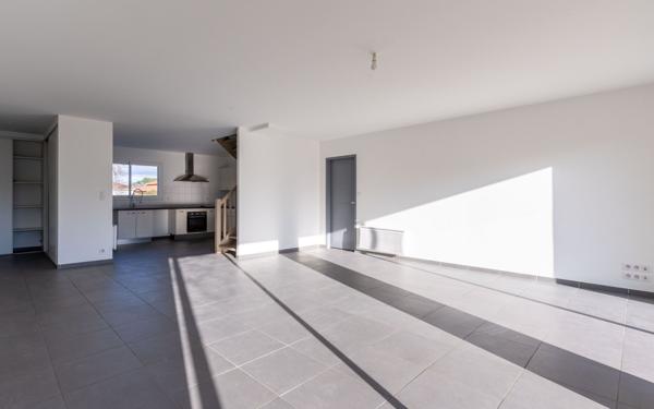 Maison à vendre    5 pièces •  Biscarrosse