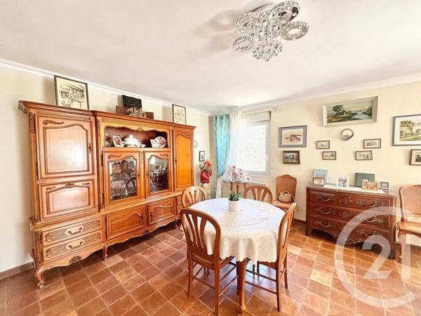 Maison à vendre  6 pièces - 135 m 2   ST BERTHEVIN  - 53