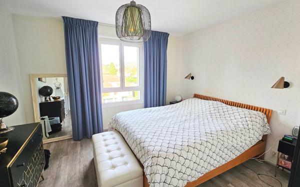 Appartement à vendre    4 pièces • 129,50 m2 Champagne-au-Mont-d'Or