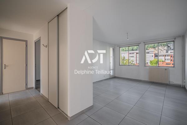 Appartement T3 à FONTAINE