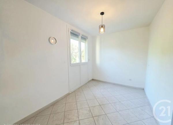 Appartement à vendre  4 pièces - 79,17 m 2   ISTRES  - 13
