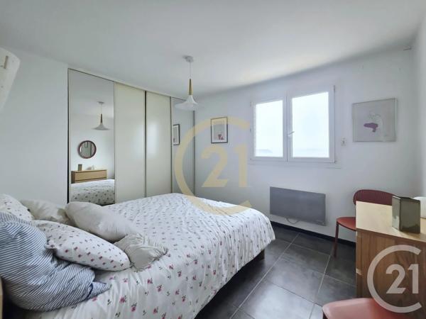 Maison à vendre  2 pièces - 40,56 m 2   ISTRES  - 13