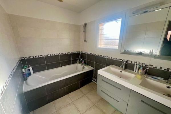 Gardanne - Maison 4 pieces - 81.5 m2 - bel exterieur