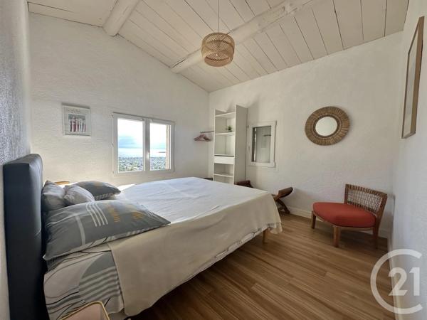 Maison à vendre  7 pièces - 160 m 2   ST CYR SUR MER  - 83