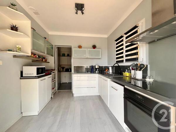 Maison à vendre  7 pièces - 160 m 2   ST CYR SUR MER  - 83