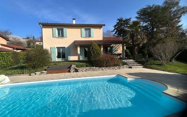 Maison à vendre    6 pièces • 158,88 m2 Sainte-Foy-lès-Lyon