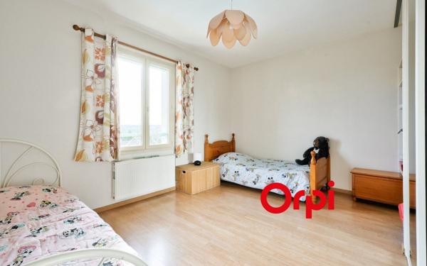 Maison à vendre    6 pièces • 158,88 m2 Sainte-Foy-lès-Lyon
