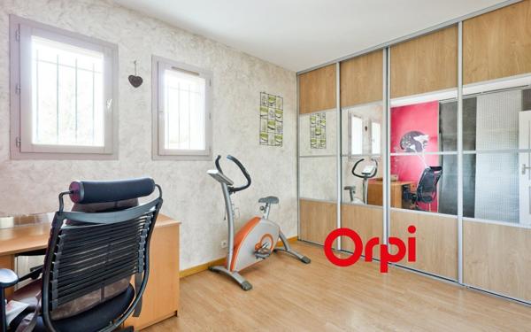 Maison à vendre    6 pièces • 158,88 m2 Sainte-Foy-lès-Lyon