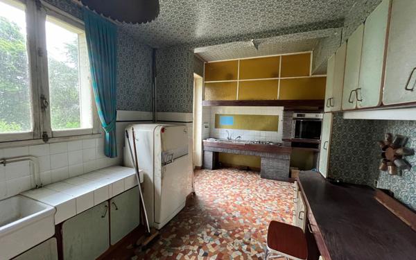 Maison à vendre    6 pièces •  La Jonchère-Saint-Maurice