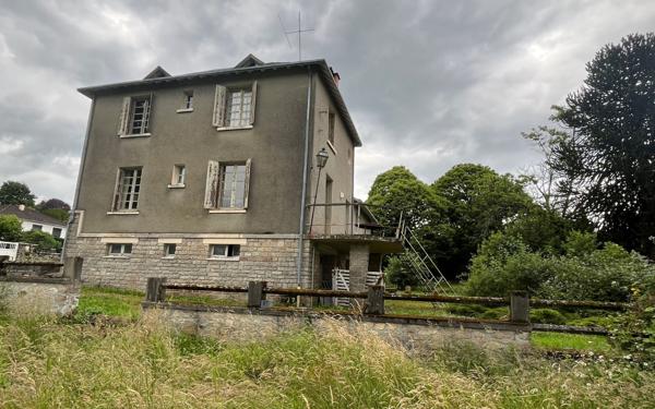 Maison à vendre    6 pièces •  La Jonchère-Saint-Maurice